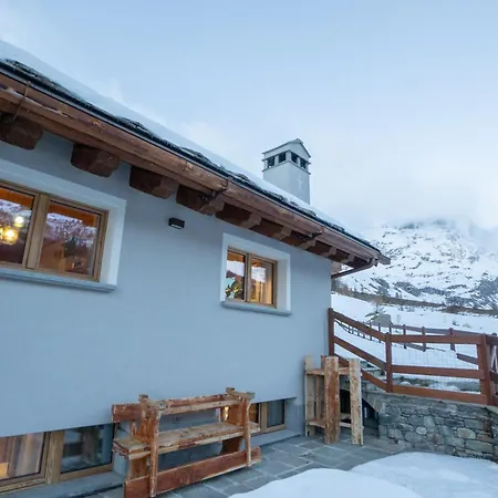 Chalet Fairway